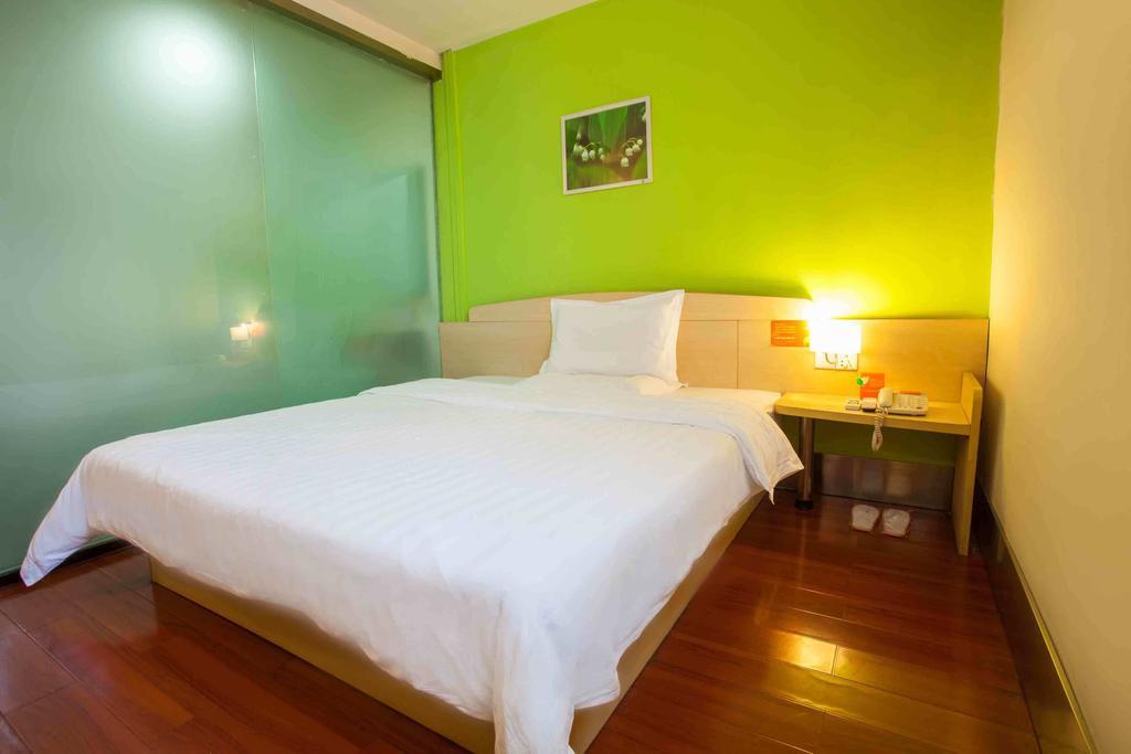 7Days Inn Guangzhou Baiyun International Airport Renhezhen Номер фото