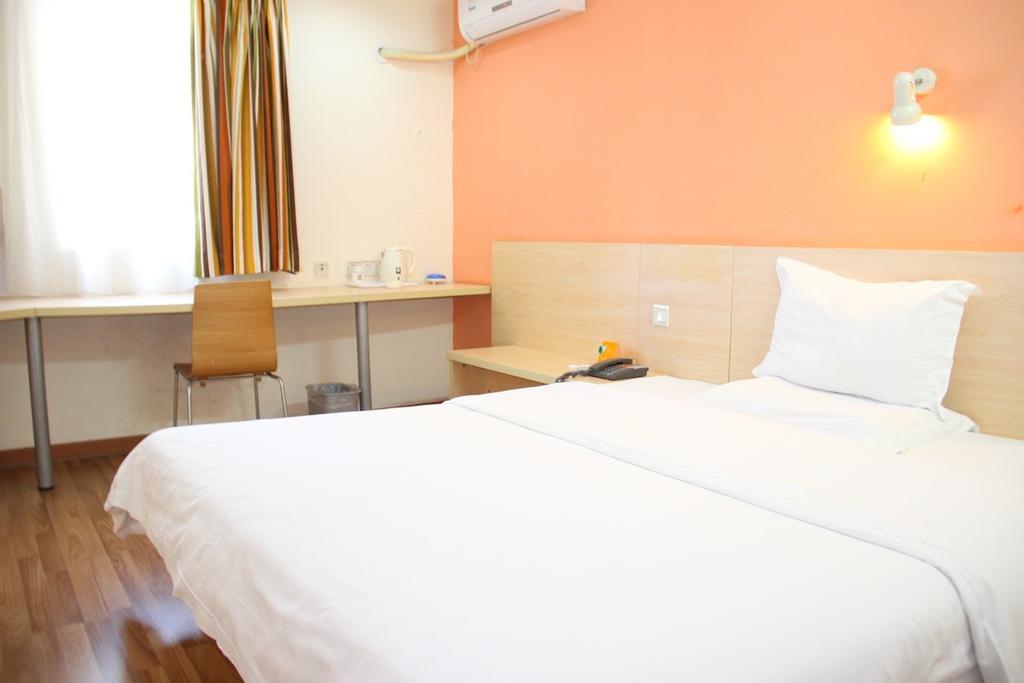 7Days Inn Guangzhou Baiyun International Airport Renhezhen Экстерьер фото