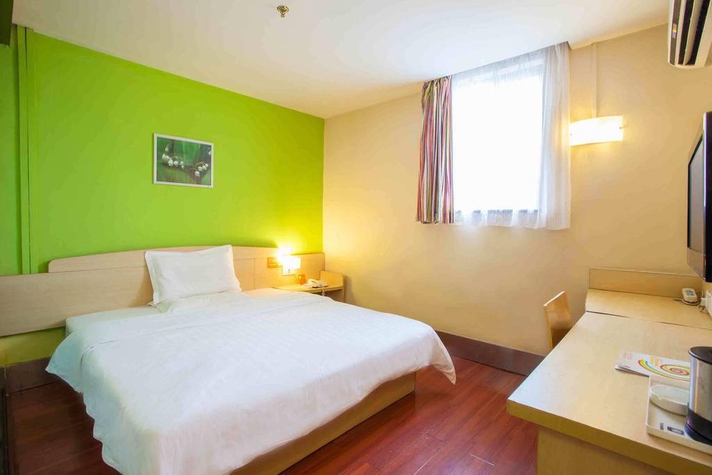 7Days Inn Guangzhou Baiyun International Airport Renhezhen Номер фото
