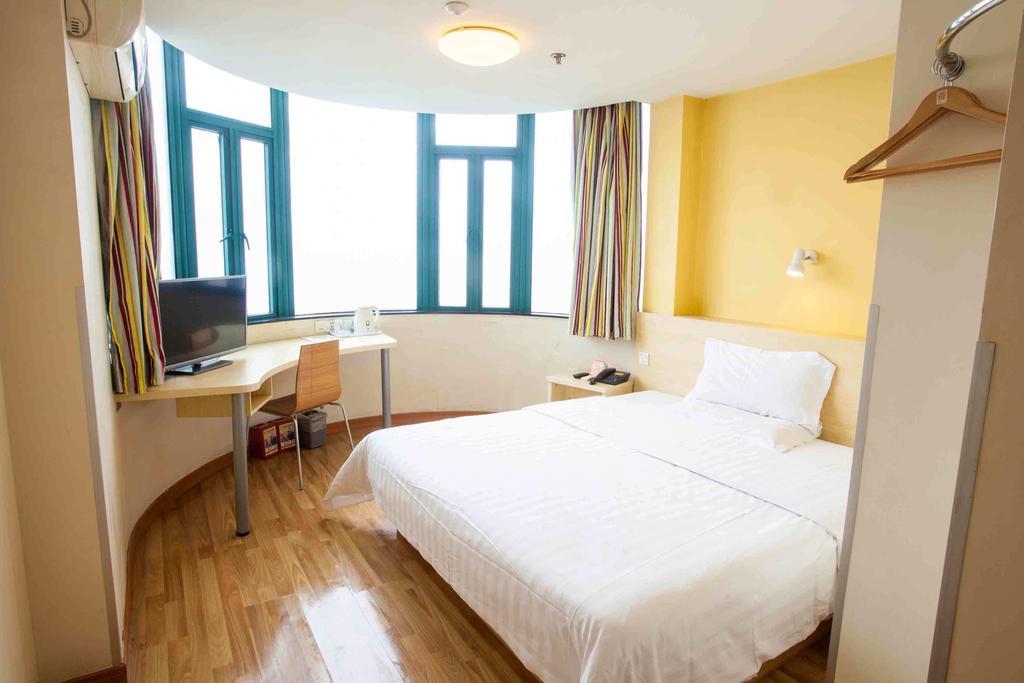 7Days Inn Guangzhou Baiyun International Airport Renhezhen Номер фото