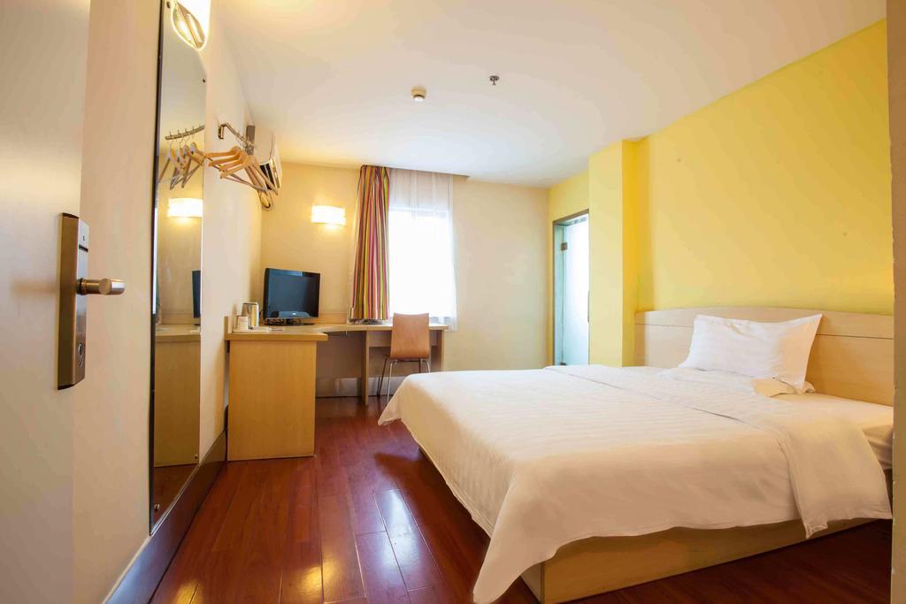 7Days Inn Guangzhou Baiyun International Airport Renhezhen Номер фото